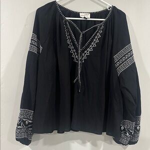 Universal Thread Black Embroidered Boho Blouse Bohemian Peasant Puff Sleeves